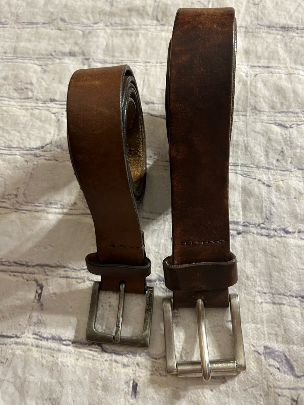 TIMBERLAND RUGGED BROWN LEATHER BELT SIZE 42 & RIGGINGS CHUNKY RUSTIC BELT MENS